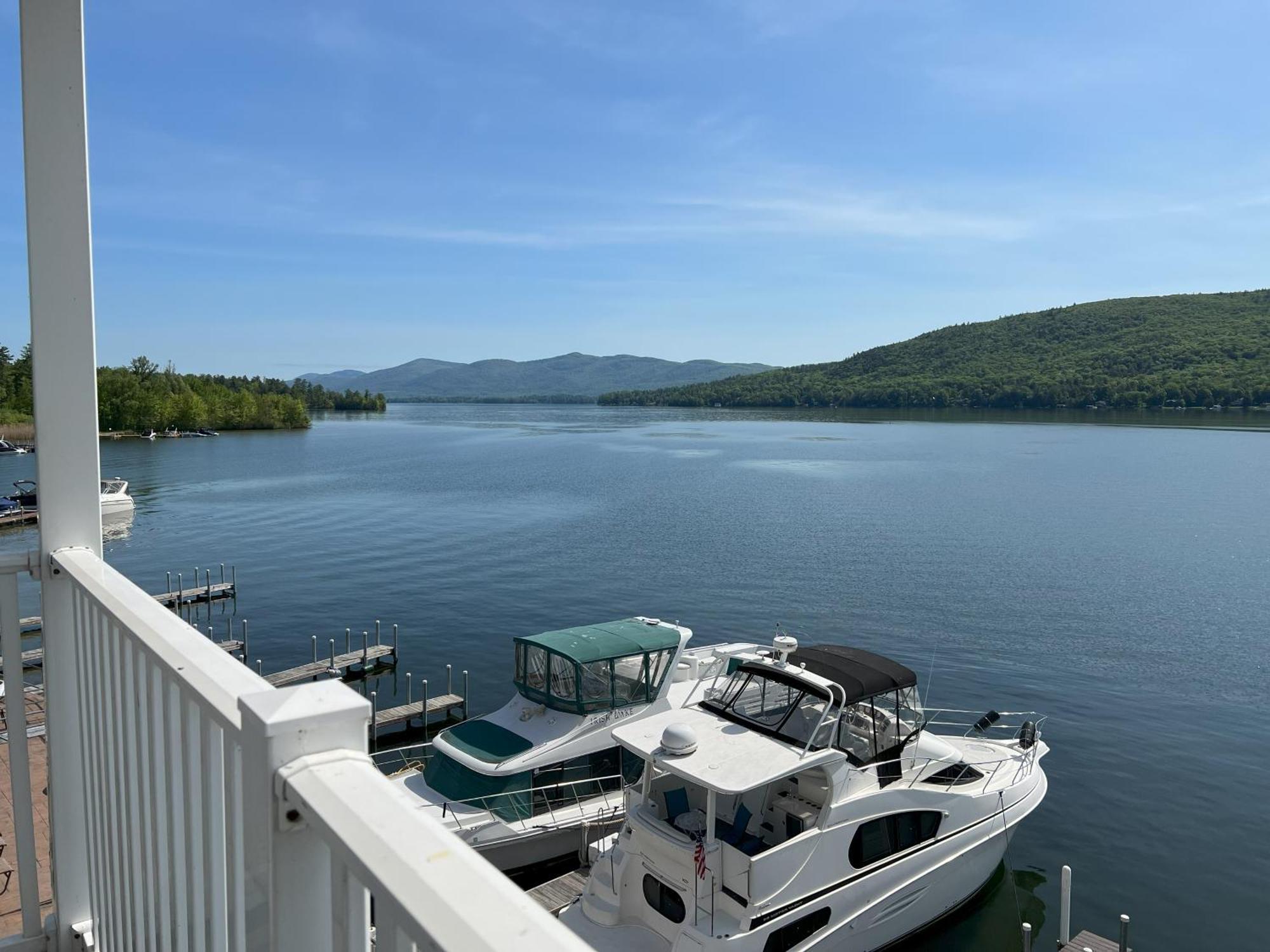 Georgian Lakeside Resort Lake George Exterior photo
